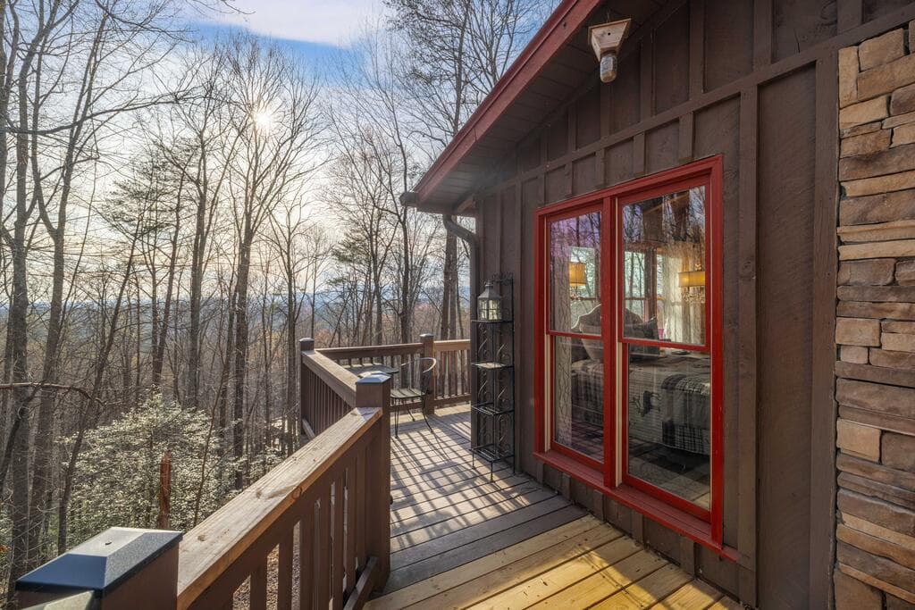 766 Laurel Ridge Drive, Blue Ridge GA 30513 - Photo