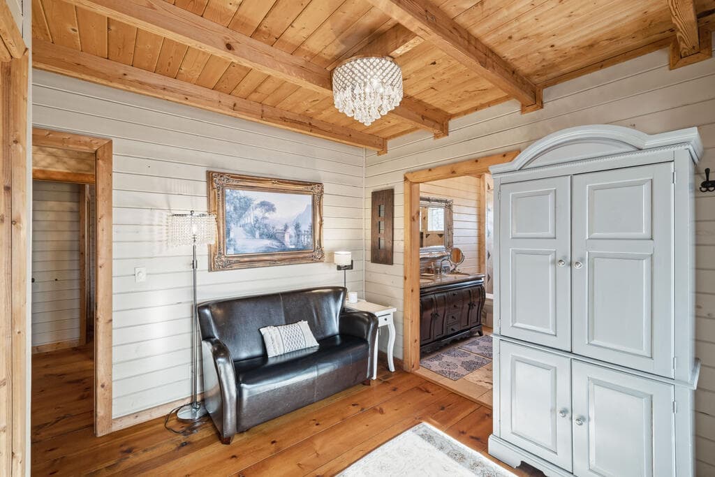 766 Laurel Ridge Drive, Blue Ridge GA 30513 - Photo