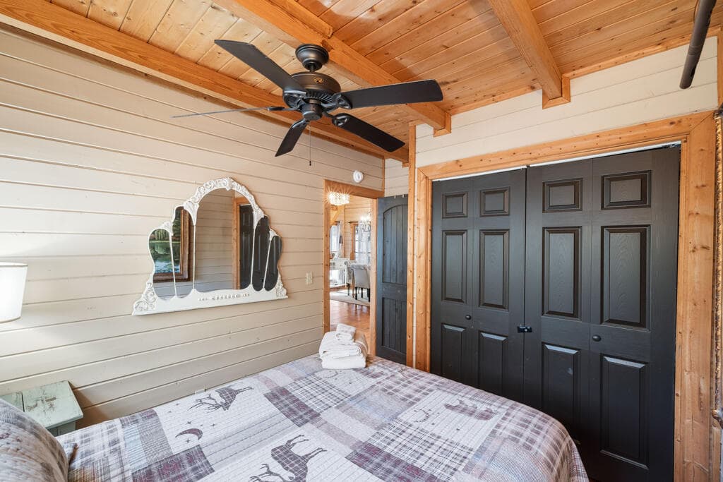 766 Laurel Ridge Drive, Blue Ridge GA 30513 - Photo
