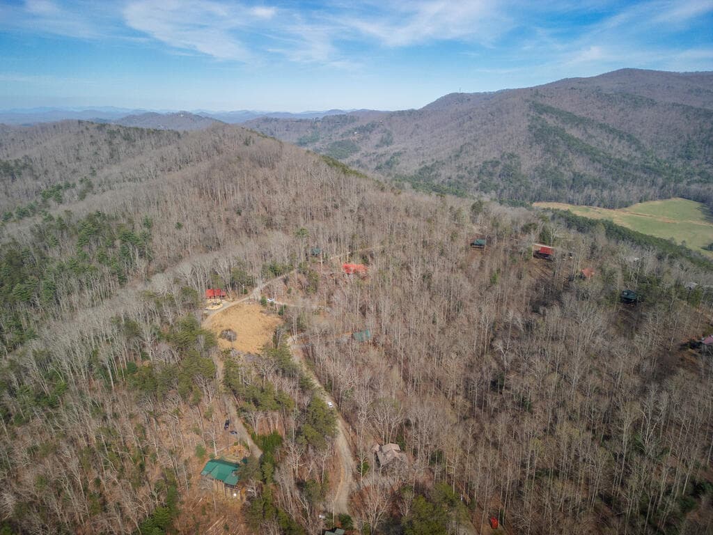 766 Laurel Ridge Drive, Blue Ridge GA 30513 - Photo