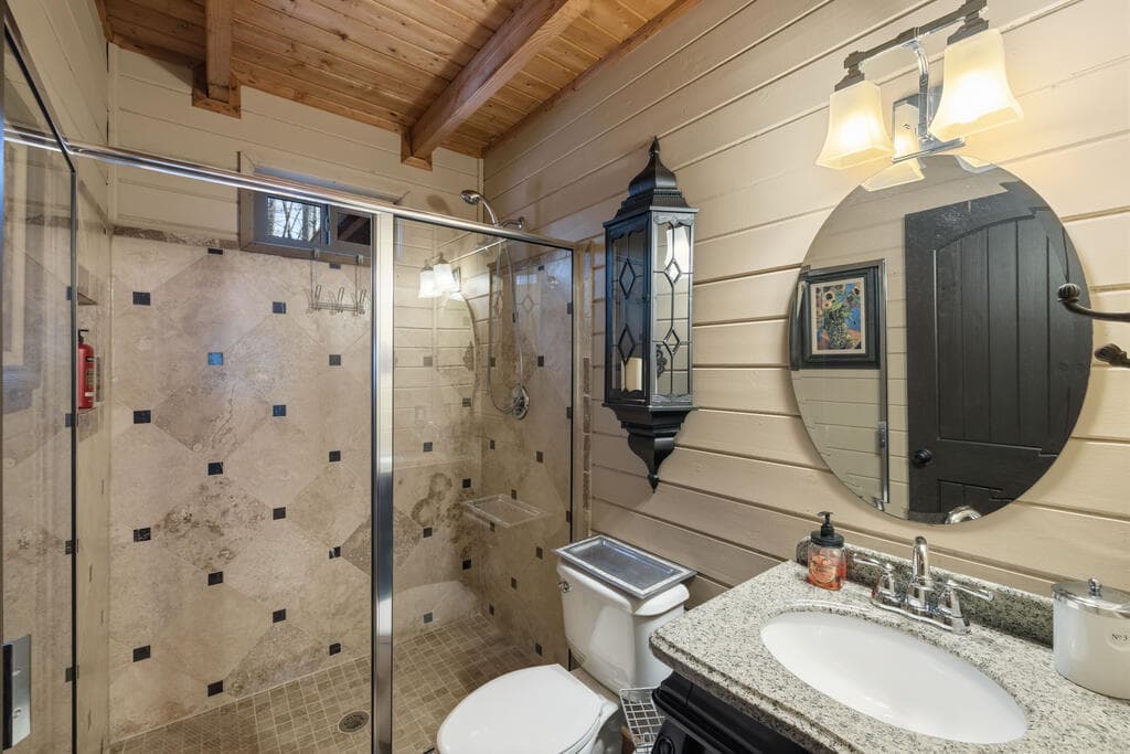 766 Laurel Ridge Drive, Blue Ridge GA 30513 - Photo