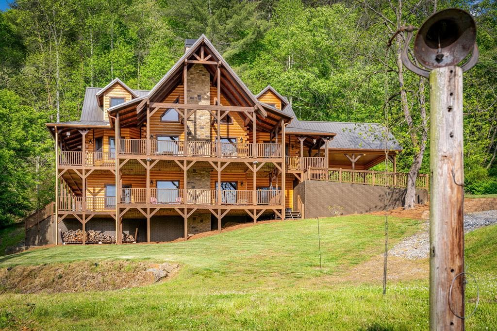 460 Wikle Drive, Ellijay GA 30540 - Photo