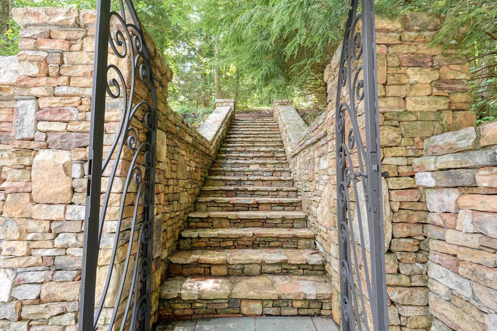 202 Sanderlin Mountain Drive, Big Canoe GA 30143 - Photo