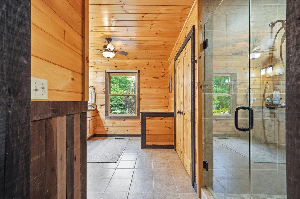 350 Kensington Drive, Mineral Bluff GA 30559 - Photo