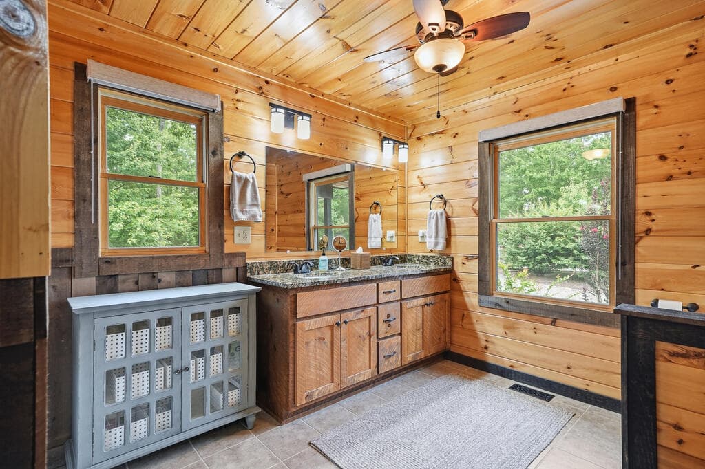 350 Kensington Drive, Mineral Bluff GA 30559 - Photo