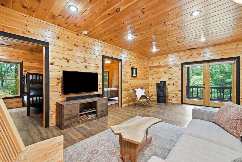 350 Kensington Drive, Mineral Bluff GA 30559 - Photo