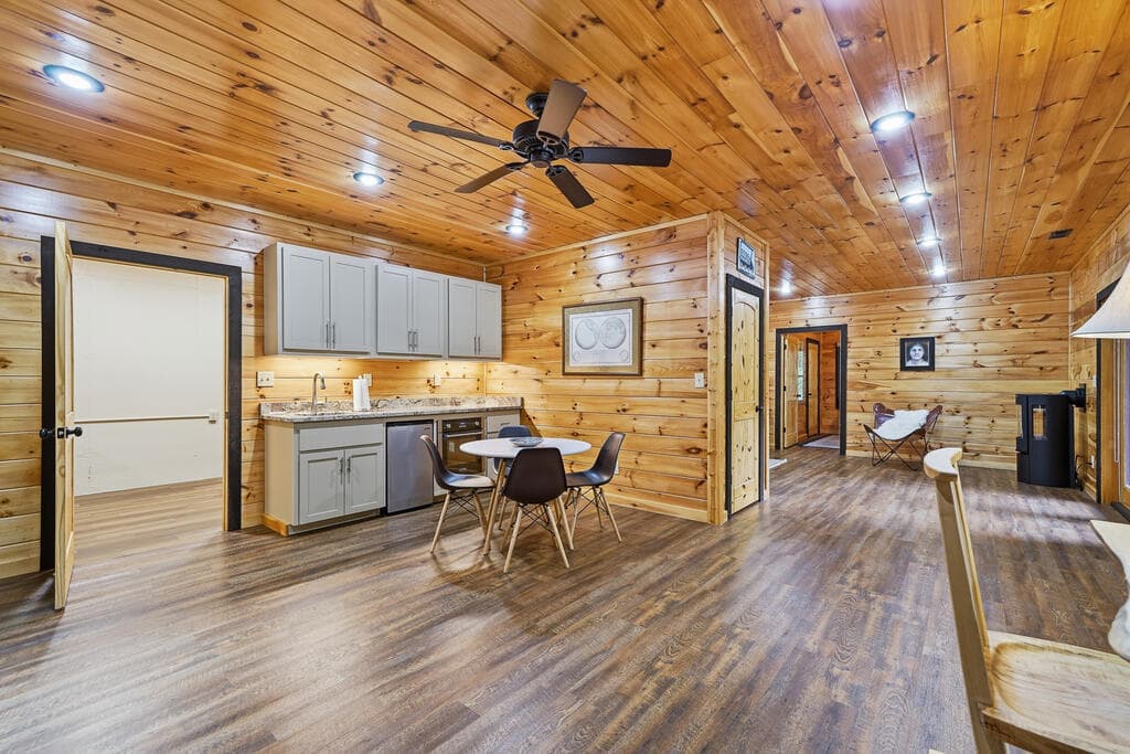 350 Kensington Drive, Mineral Bluff GA 30559 - Photo