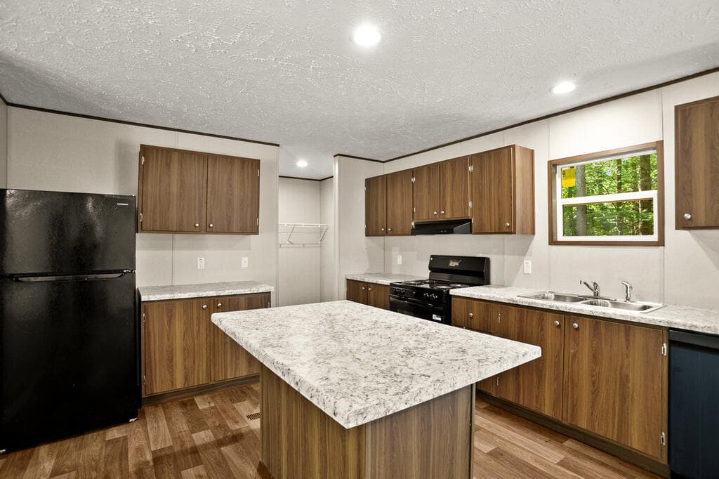8827 Big Creek Road, Ellijay GA 30536 - Photo