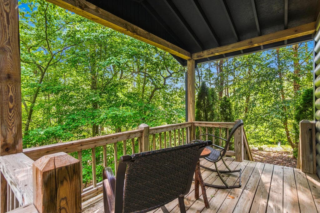142 Oak Hill Drive, Mineral Bluff GA 30559 - Photo