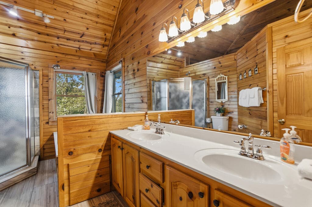 142 Oak Hill Drive, Mineral Bluff GA 30559 - Photo
