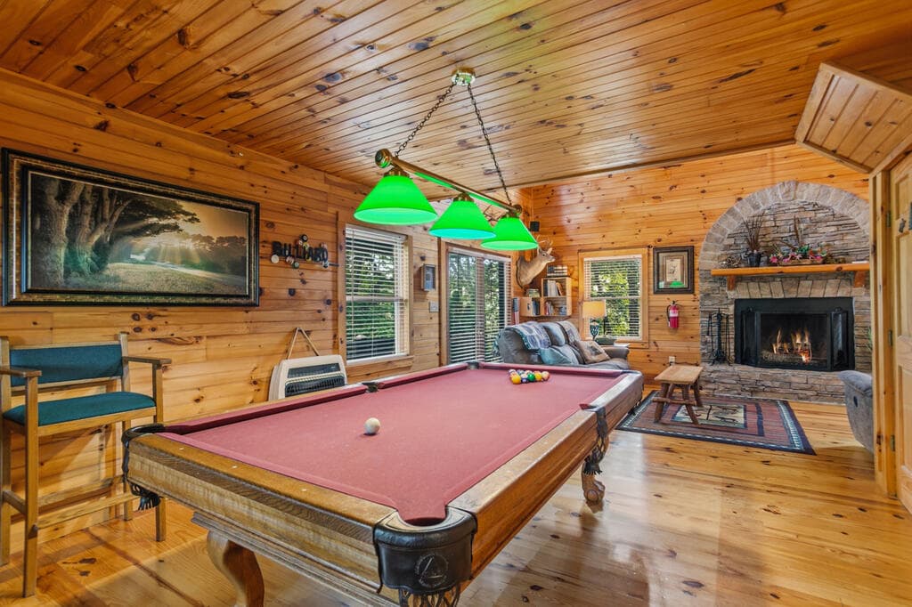 142 Oak Hill Drive, Mineral Bluff GA 30559 - Photo