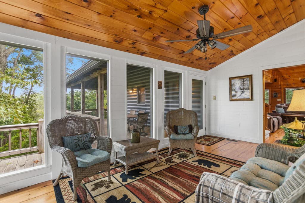 142 Oak Hill Drive, Mineral Bluff GA 30559 - Photo
