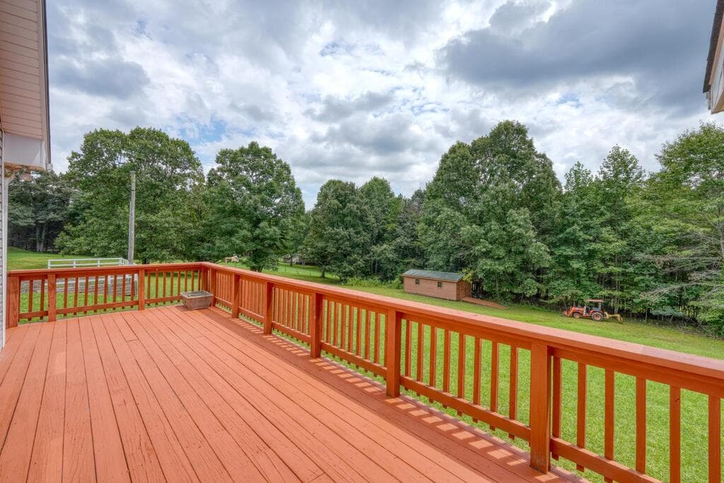 151 Sharp Top Circle, Blairsville GA 30512 - Photo