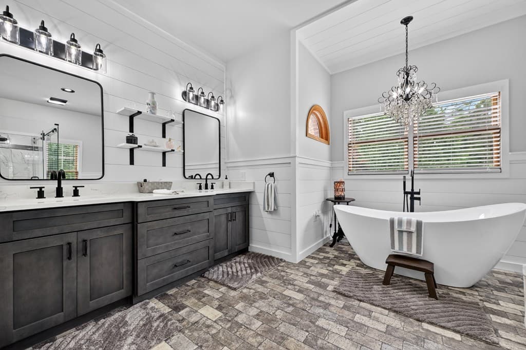 2850 Appalachian Hwy, Blue Ridge GA 30513 - Photo
