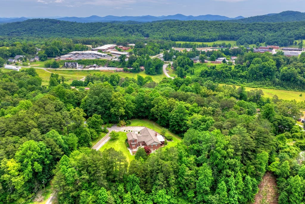 2850 Appalachian Hwy, Blue Ridge GA 30513 - Photo