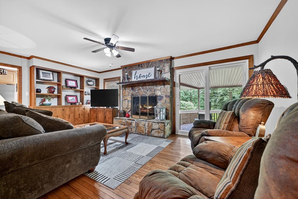2850 Appalachian Hwy, Blue Ridge GA 30513 - Photo