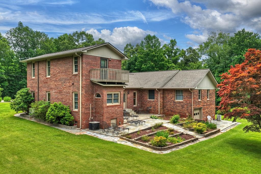 2850 Appalachian Hwy, Blue Ridge GA 30513 - Photo